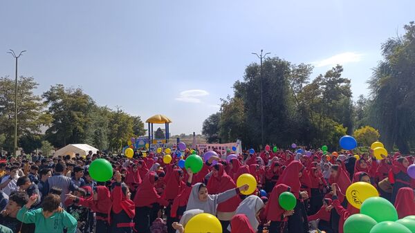 جشن هزارنفری «کودکان، حال خوش زندگی»