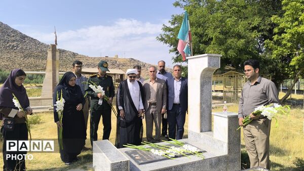 گرامیداشت یاد و خاطره شهدا؛ تجدید میثاق با آرمان‌ های انقلاب در هفته دولت