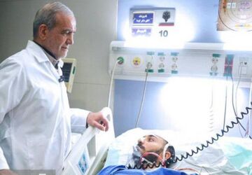 بازدید رئیس‌جمهور از مجروحان جنایات جنگی