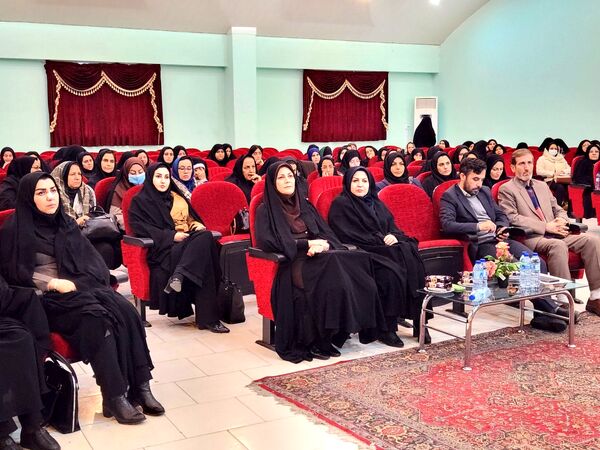 همایش گفتمان سازی الگوی سوم زن مسلمان و کنشگری جمعیت در تبریز