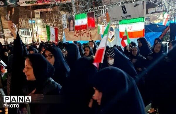 اجتماع باشکوه مردم شهرستان فردیس در چهارمین روز شهادت امام قائد 
