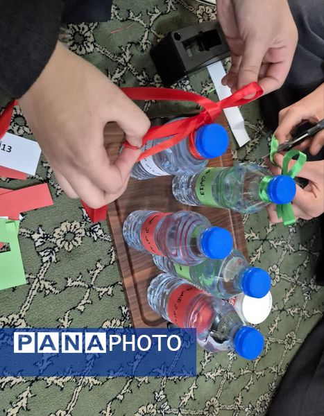 نمایش جرعه ای از ایستادگی در مسیر راهپیمایی ۱۳ آبان ماه