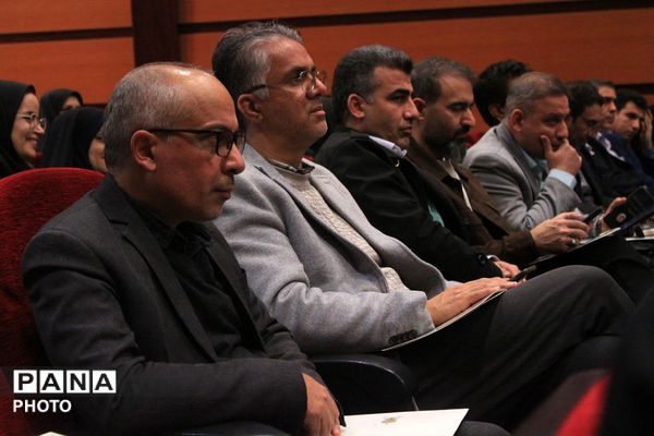 آیین اختتامیه طرح‌ها و برنامه‌های آموزشی بهارستان‌دو