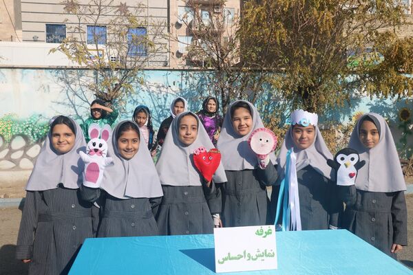 جشنواره ماها در دبستان دخترانه بعثت ۲؛ روزی پر از شادی و خلاقیت