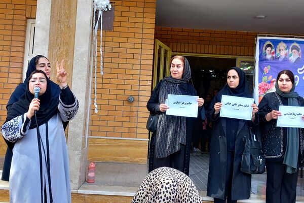 برگزاری نخستین جلسه مجمع عمومی انجمن اولیا و مربیان در دبیرستان نمونه‌دولتی ولایت بهارستان‌دو