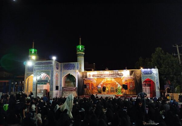 مراسم شب عاشورا  در گلزار شهدای نیشابور