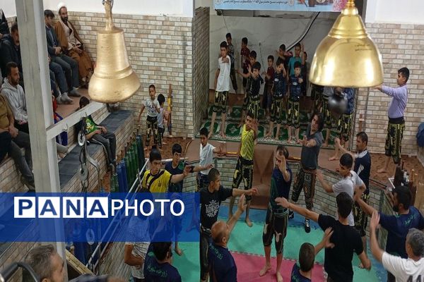 جشن امتیازدهی سالانه ورزشکاران به مناسبت روز فرهنگ پهلوانی و ورزش زورخانه ای در گود باستانی شهر بار 