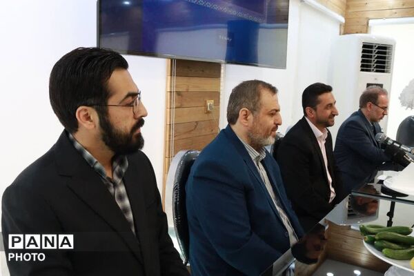 هم‌افزایی مدیران سوادآموزی پایتخت در منطقه ۱۴؛ گامی نو در توانمندسازی کارکنان