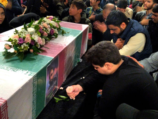 وداع با پیکر شهید «محسن صداقت» در معراج الشهدای قم