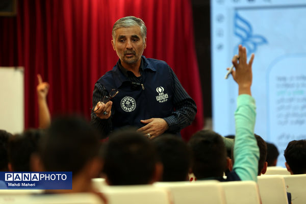 اردوی ملی خبرنگار مسئله‌محور پانا