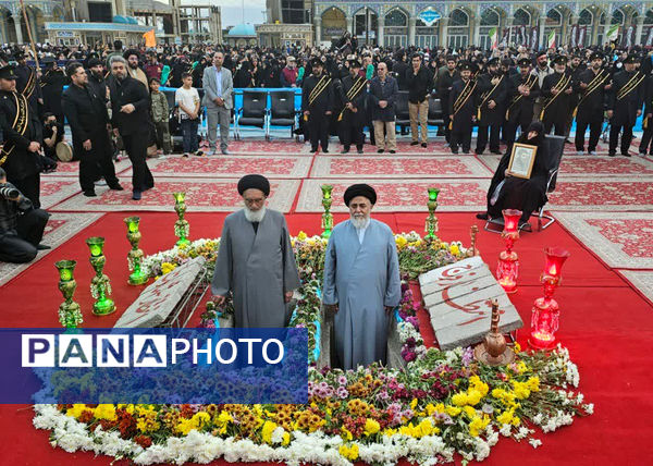 مراسم تشییع و خاکسپاری دو شهید گمنام دوران دفاع مقدس در قم