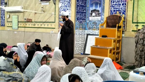 مراسم معنوی اعتکاف دانش‌آموزی در مسجد امام خمینی(ره)