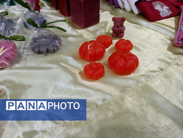 برگزاری بازارچه دانش‌آموزی در دبیرستان دکتر جواد حداد ۲ ناحیه 5