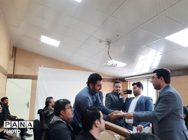 طنین مهر و تربیت در دیار پروفسور هشترودی 