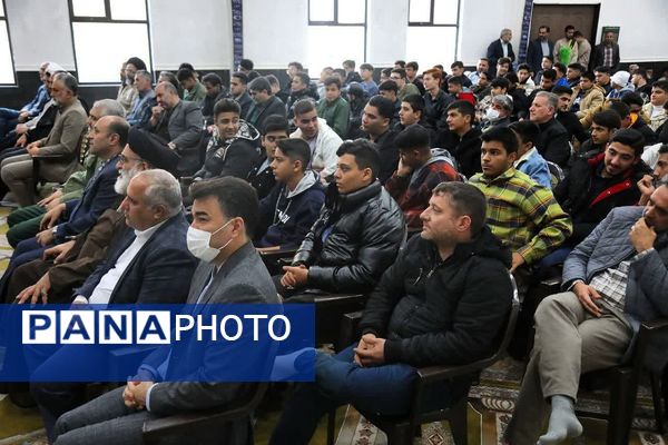 قدم‌هایی به سوی خاطره‌ها؛ 