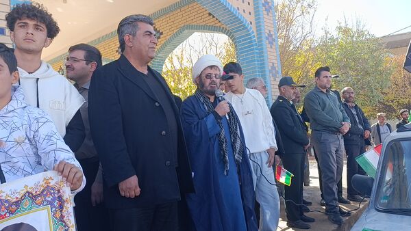 راهپیمایی روز دانش آموز و مبارزه با استکبار جهانی در شهر سفیددشت 