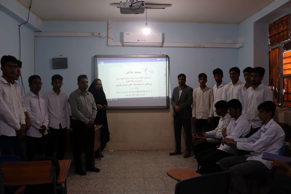 هوشمندسازی ۴ کلاس درس در شهرستان قلعه‌گنج با مشارکت بنیاد علمی آموزش قلم‌چی 