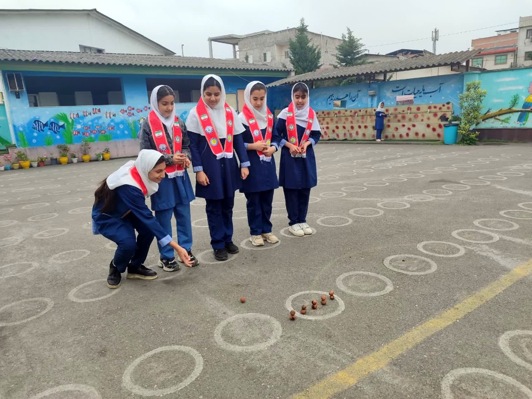 آشنایی با فرهنگ و بازی‌های بومی و محلی در ارزیابی سازمان دانش‌آموزی از مدارس قائمشهر