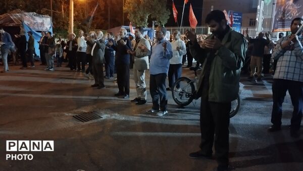  اجتماع پرشور مردم نظرآباد در دویست و بیست و یکمین شب بیعت با رهبر انقلاب 