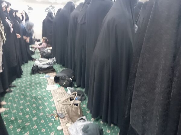 نماز جماعت همزمان با شب لیلة الرغائب در شهرستان کاشمر 