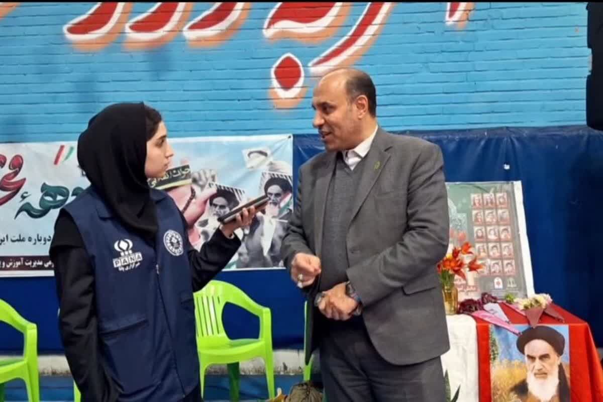 «یاوران انقلاب» آینده نظام را با نقش‌آفرینی آگاهانه رقم می‌زنند