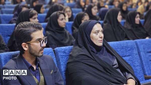 دختران آینده ساز فارسان در مسیر یادگیری و مسئولیت پذیری