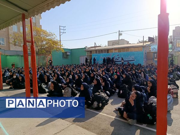 مراسم ولادت حضرت زینب (س) در مدرسه وکیلی ۳