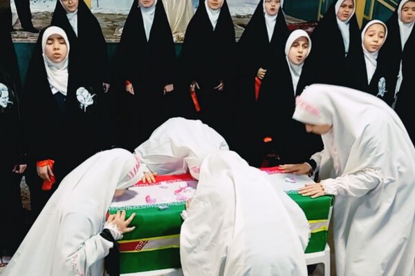 همایش دانش‌آموزی دختران حاج‌قاسم در بهارستان‌2
