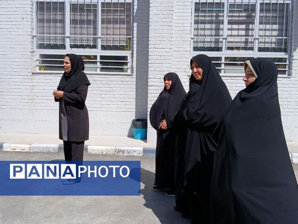  آیین تجدید میثاق دانش‌آموزان هنرستان امام حسن مجتبی (ع) با شهدای غواص دریادل