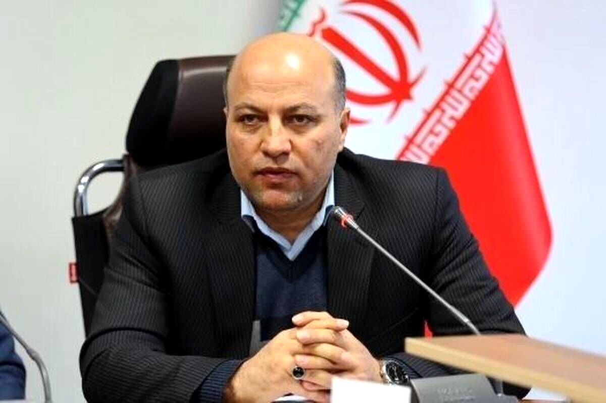 معلم، معمار روح و اندیشه جامعه در مکتب رهبر شهید