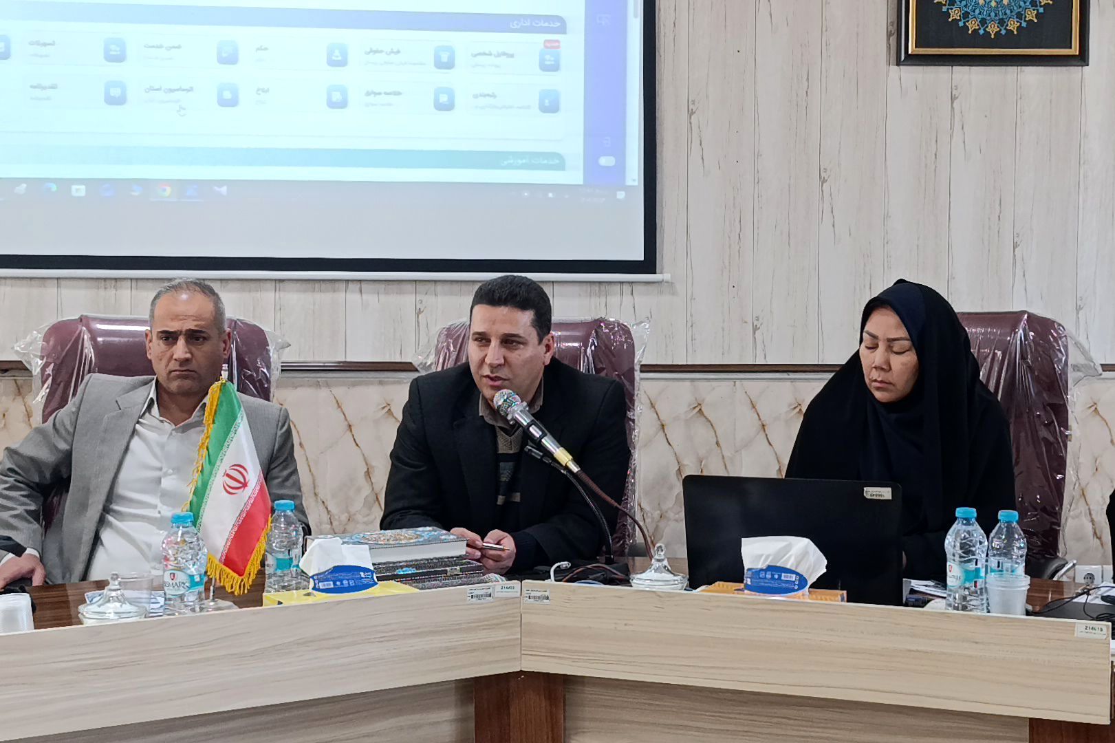 جلسه مراقبین سلامت مدارس در نیشابور 