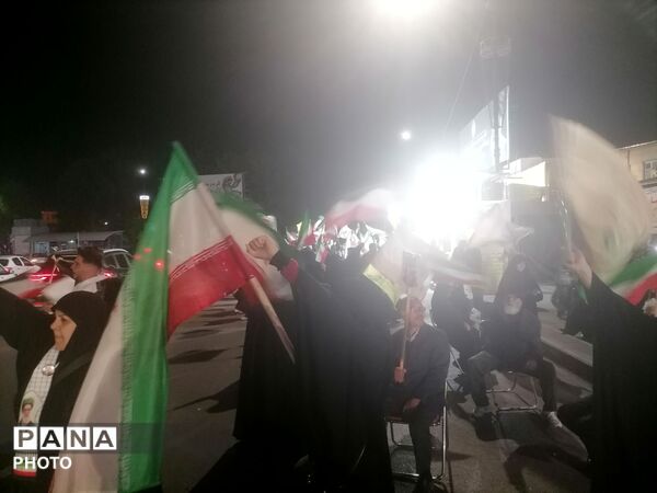 حماسه پنجاه و دومین شب حضور مردم همدل و متحد