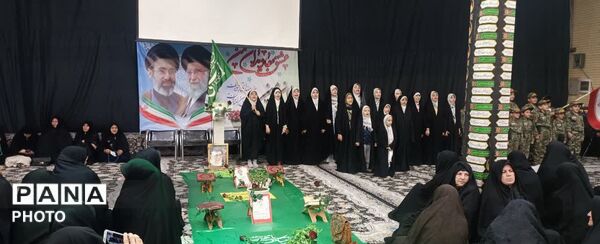 مراسم چهلمین روز شهادت رهبر انقلاب در لالجین برگزار شد