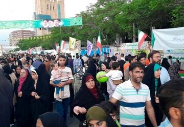 حضور پرشور در خیابان‌ها به وقت عید امامت