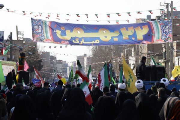 راهپیمایی ۲۲ بهمن در شهرستان پاکدشت 