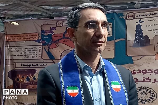 برپایی غرفه «با انرژی‌ها» با حضور مدیرکل آموزش و پرورش لرستان