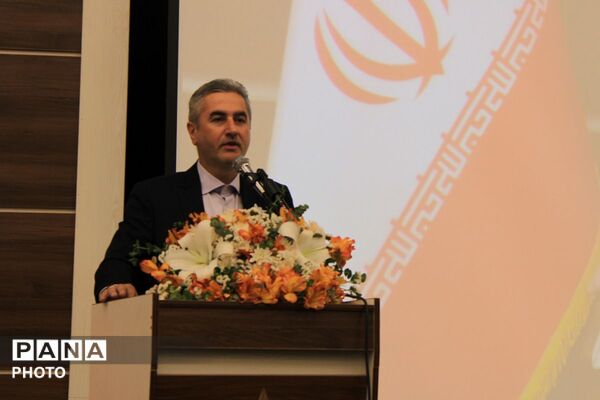 مراسم بزرگداشت مقام معلم در پردیس