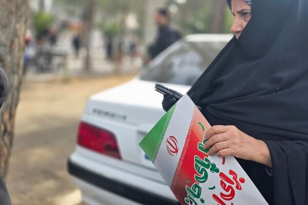 خروش مردمی در خیابان‌های رباط‌کریم در 22بهمن