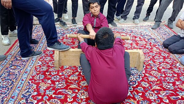 اردو درون مدرسه ای دبیرستان میثاق 