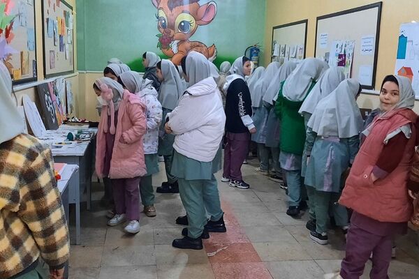 برگزاری نمایشگاه خلاقیت و نوآوری در دبستان پروین اعتصامی