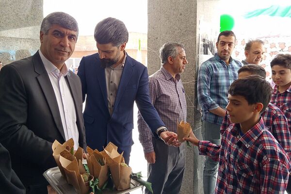 «جشن جوانه‌ها» ویژه دانش آموزان پایه هفتم در مدرسه دانشمند شهرستان پردیس