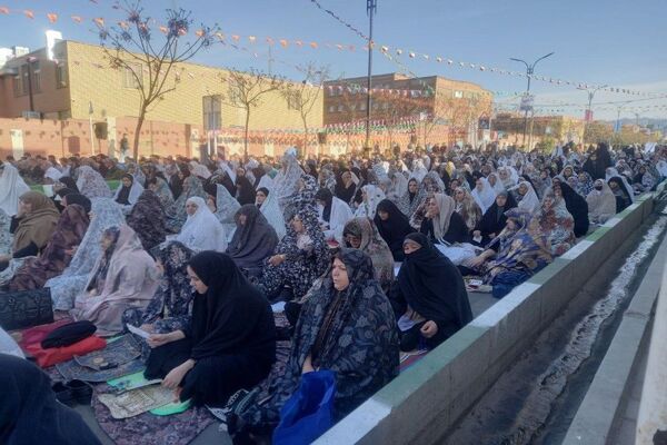 اقامه نماز عید فطر در قیامدشت ناحیه یک ری