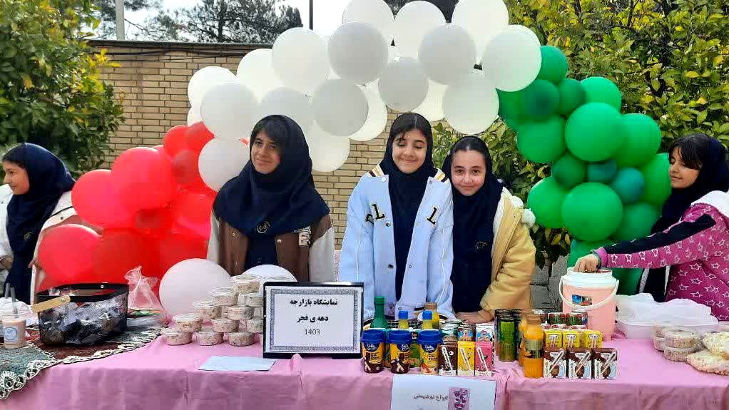 جشنواره بازارچه خوارزمی در دبیرستان بهرام رزمی ناحیه یک شیراز