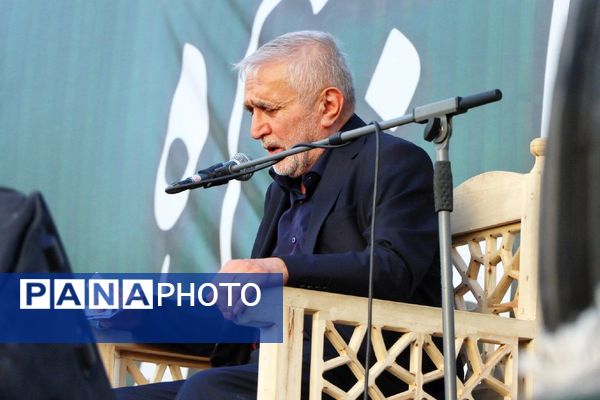 نخستین سالگرد خادم‌الرضا (علیه‌السلام) شهید آیت‌الله سید ابراهیم رئیسی در عرصه میدان شهدا مشهد 