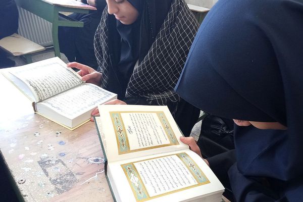 مسابقات قرآن، عترت و نماز دانش‌آموزان دختر منطقه کهریزک 