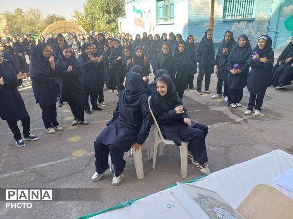 جشن آغاز سال تحصیلی در مدرسه شادروان ملوک زندی