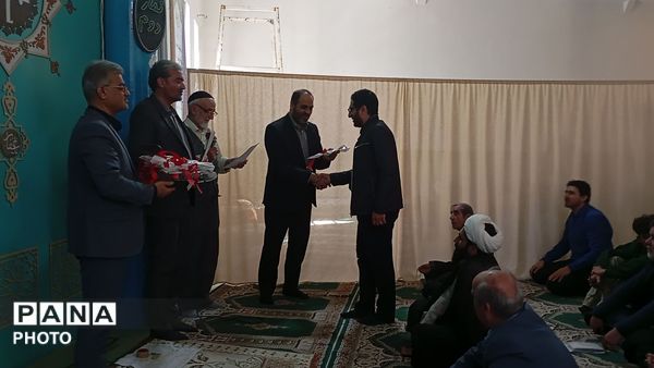 جلسه تشکلات دانش آموزی با نماینده مردم نیشابور در مجلس شورای اسلامی