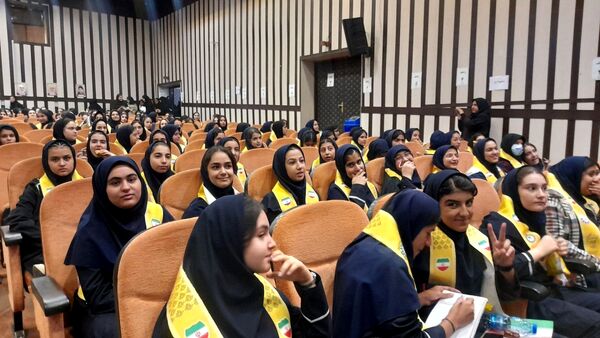 برگزاری یادواره شهدای جنگ ۱۲ روزه در کانون رشد ناحیه 3 کرج 