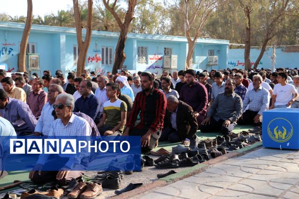 اقامه باشکوه نماز عید فطر در فهرج