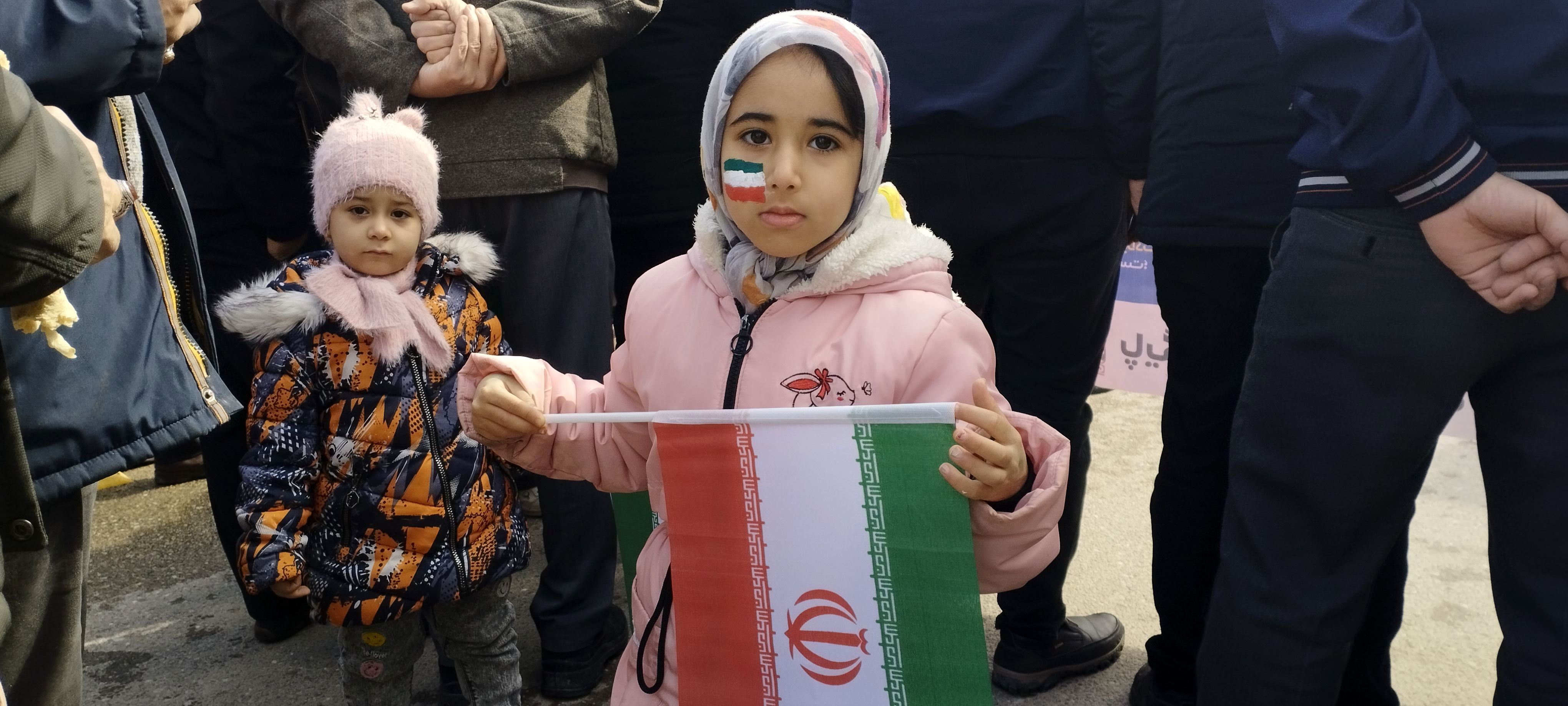 راهپیمایی باشکوه یوم الله ۲۲بهمن در شهرستان خواف